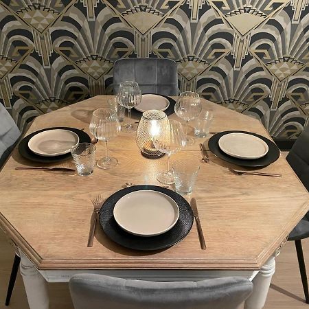 Appartement De Charme Au Pied De La Basilique Saint Remi Remeš Exteriér fotografie